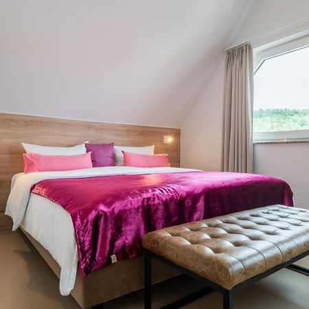 1Bitcoinhotel Princess Self Check-In Plochingen Eksteriør billede