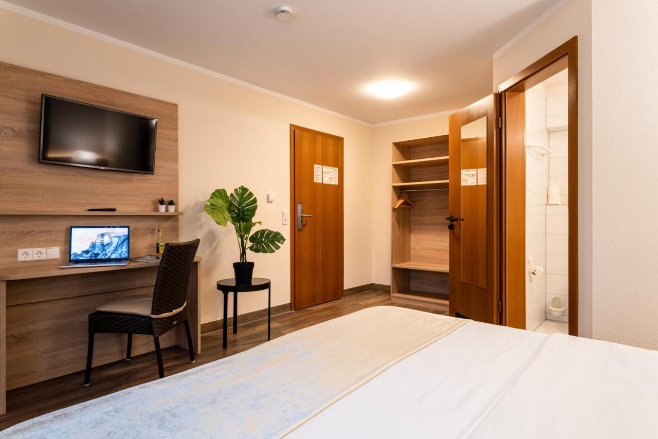 1Bitcoinhotel Princess Self Check-In Plochingen Eksteriør billede