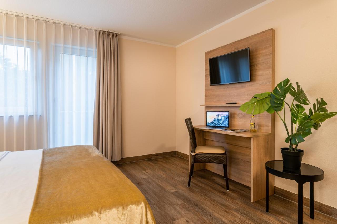 1Bitcoinhotel Princess Self Check-In Plochingen Eksteriør billede