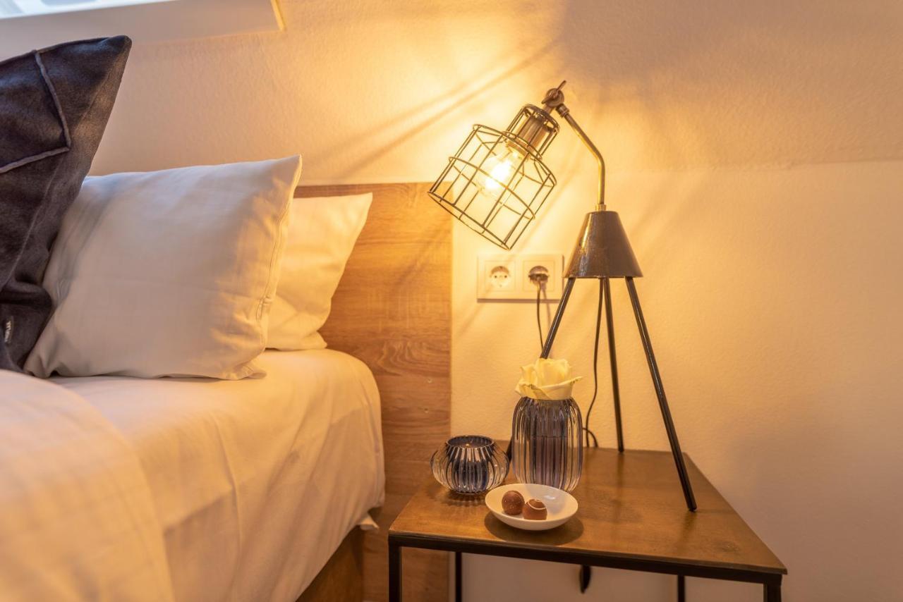1Bitcoinhotel Princess Self Check-In Plochingen Eksteriør billede
