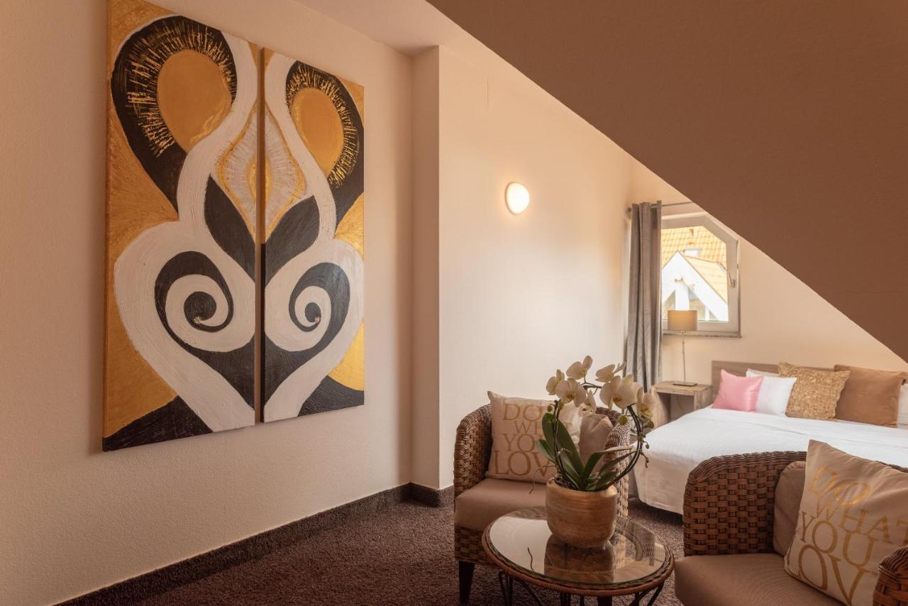 1Bitcoinhotel Princess Self Check-In Plochingen Eksteriør billede